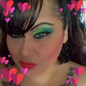 Meet your Posher, Janelle